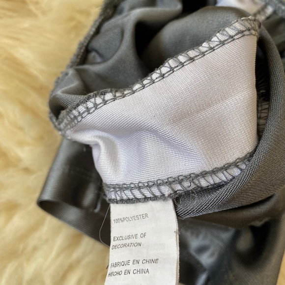 Shiny Athletic Nike Shorts Boys 24 Months - Picture 3 of 3